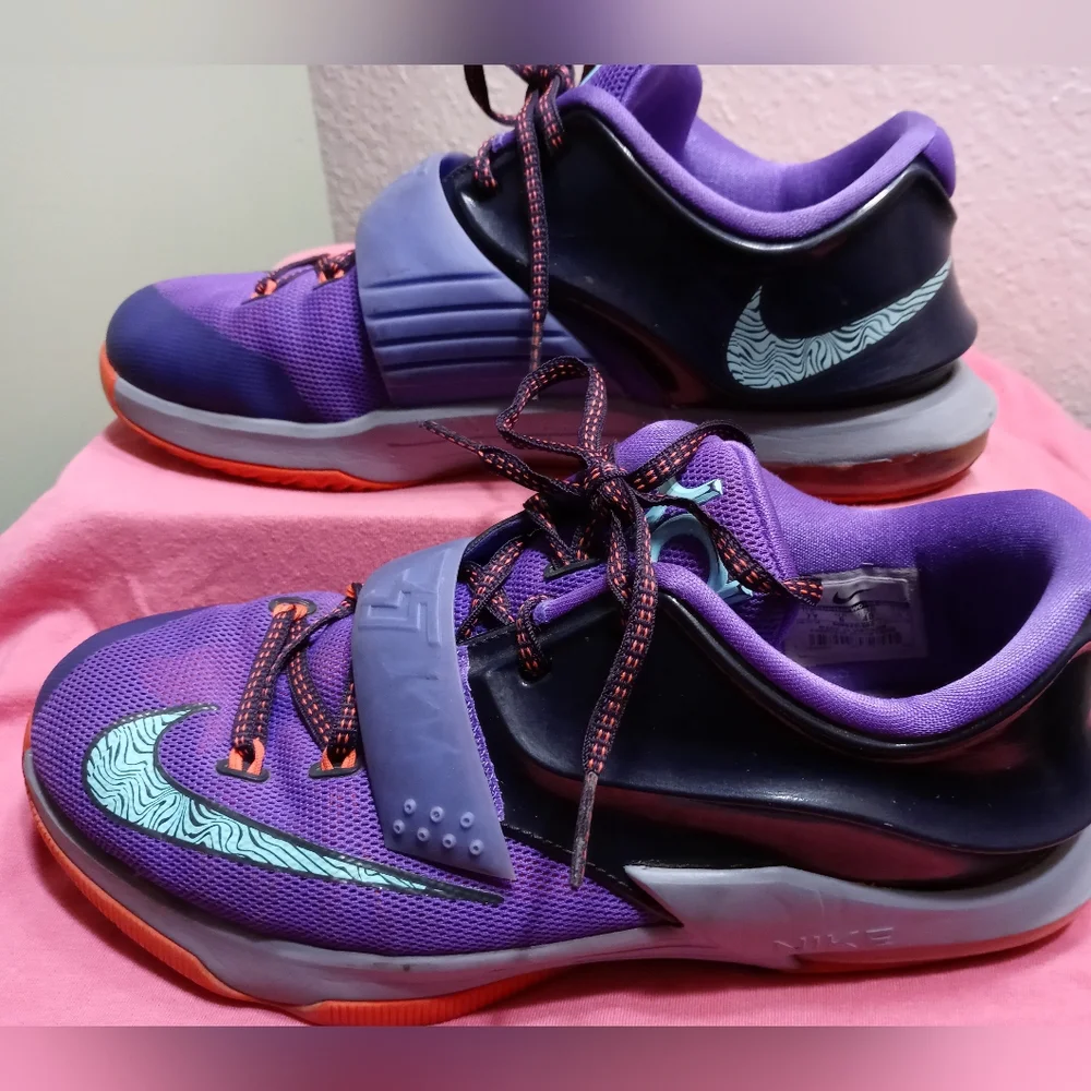 Nike Air KD7 Hyper Punch Kevin Durant Basketball Sneakers 7Youth - Picture 3 of 13
